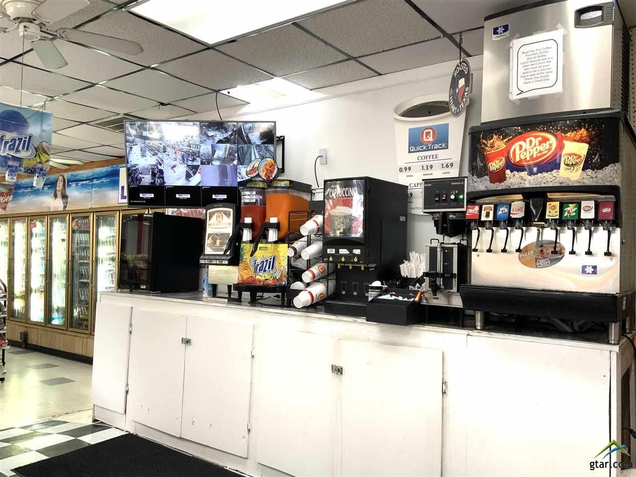 403 S Greer Blvd, Pittsburg, TX 75686